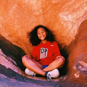 Meet your Posher, Nadia